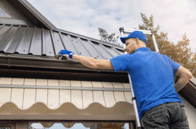 gutter cleaning in dearborn 